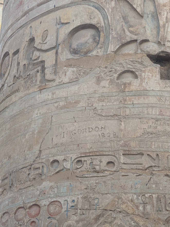 Ein gewisser Mr. Gordon hat sich hier 1828 verewigt.